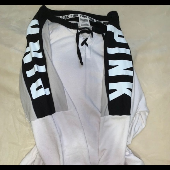 ‘PINK’ HOODIES💖 - Picture 4 of 4